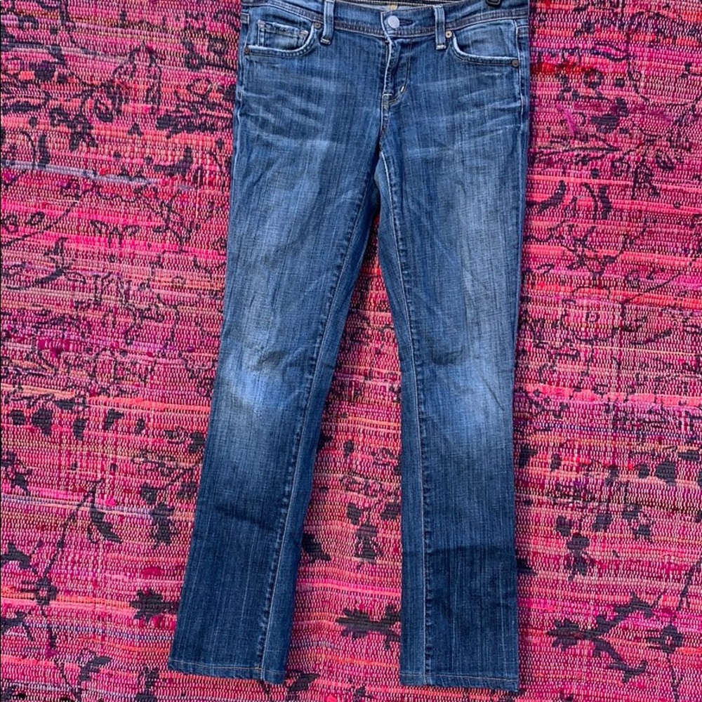 Women’s Straight Leg Jean